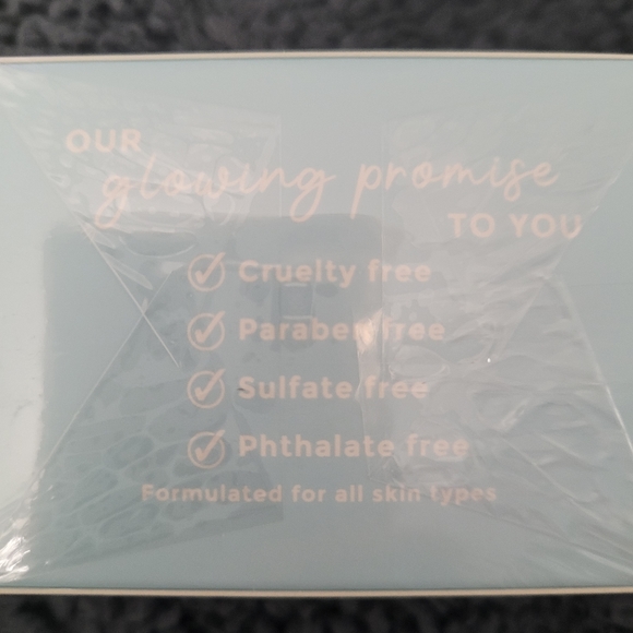 Brightening Mud Mask - Picture 2 of 2